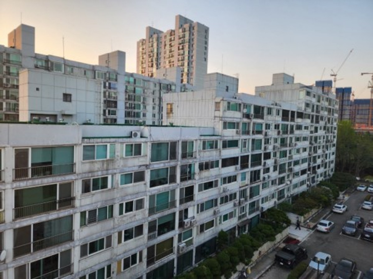 Preliminary survey of buildings around the Yeongtong Central Jai new construction site 이미지 0